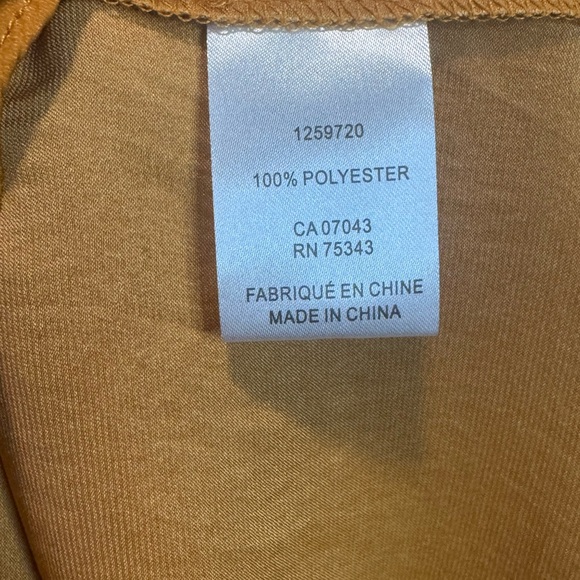 Elegant White Lace Blouse - Picture 4 of 6